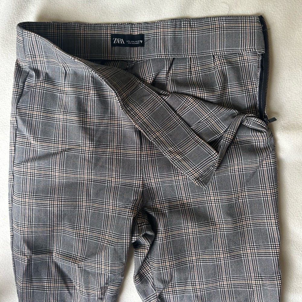 Zara ladies straight leg stretch plaid pant